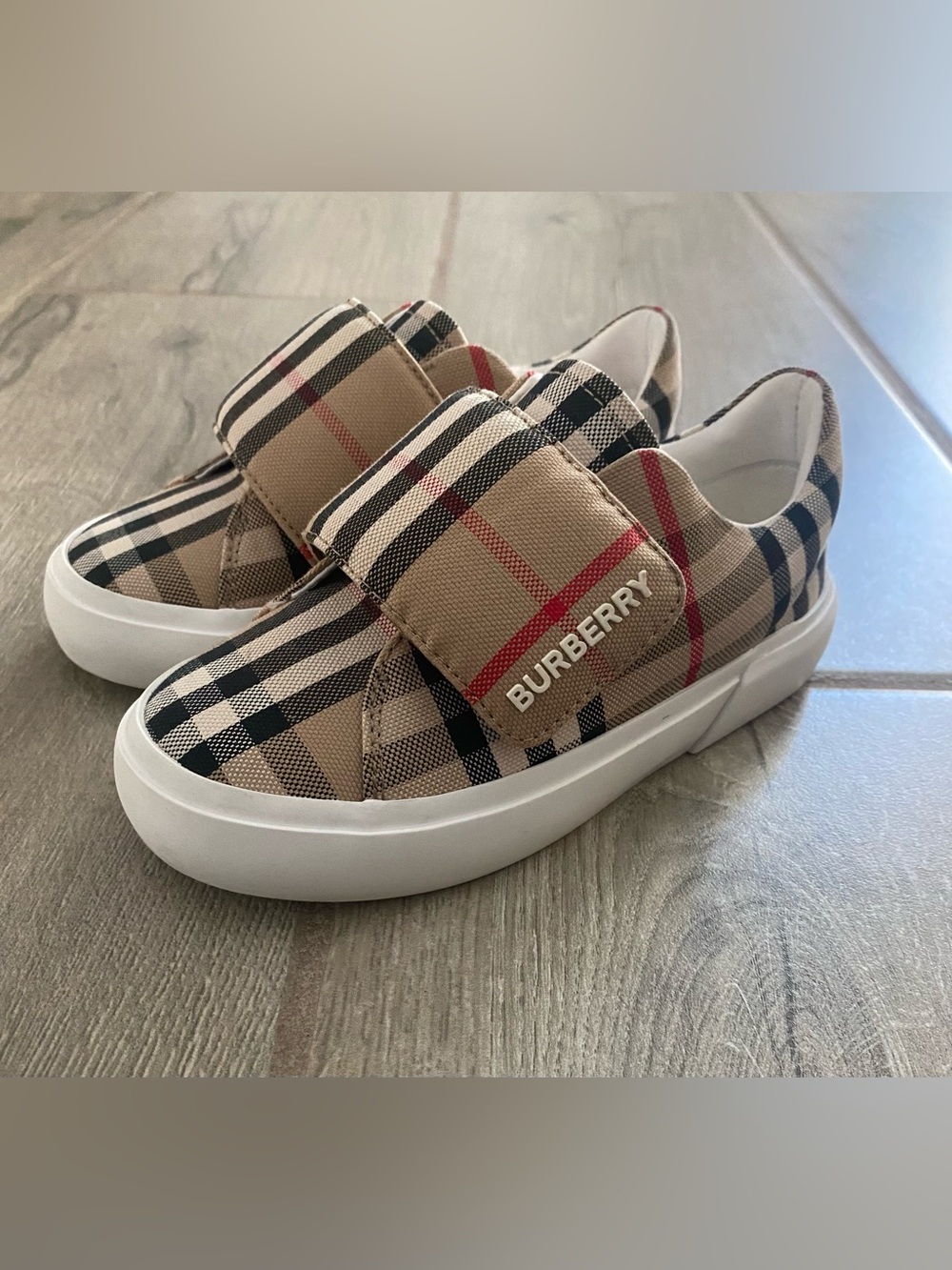 Burberry Kids James Nova Check Velcro Slip-On Sneakers 11